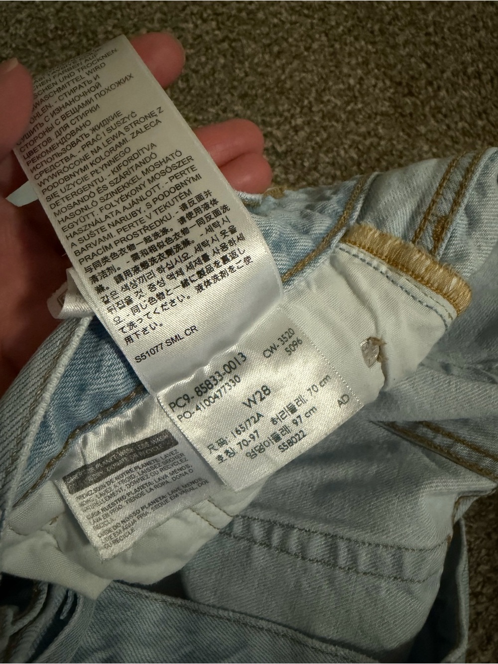 Levis 501 denim shorts - Picture 3 of 3
